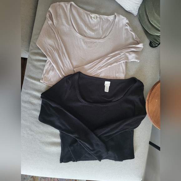 Set of two mid-crop scoop neck long sleeve tops (H&M, XL) - Picture 1 of 3